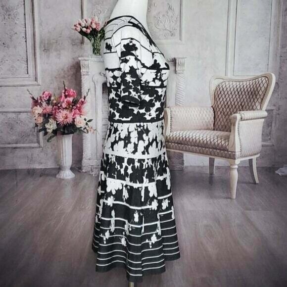 Danny and Nicole Grey White Knit Sweater Dress Medium - Picture 8 of 12